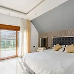Luxury 1 빌라