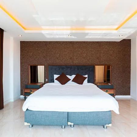 فيلة Luxury 1