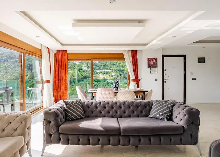 Villa Luxury 1 *
